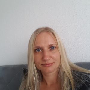 Девушки в Kassel: Olga, 43 - ищет парня из Kassel