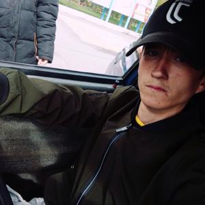 Парни в Исилькуле: Степан, 22 - ищет девушку из Исилькуля