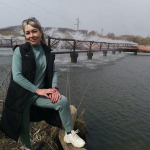 Девушки в Владивостоке: Светлана, 43 - ищет парня из Владивостока