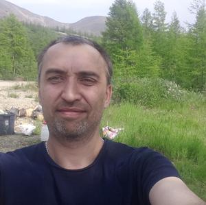 Парни в Магадане: Сергей, 44 - ищет девушку из Магадана