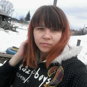 Девушки в Томске: Юлия, 23 - ищет парня из Томска
