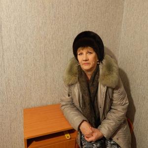 Девушки в Усть-Куте: Надежда, 63 - ищет парня из Усть-Кута