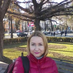 Девушки в Улан-Удэ: Людмила, 38 - ищет парня из Улан-Удэ