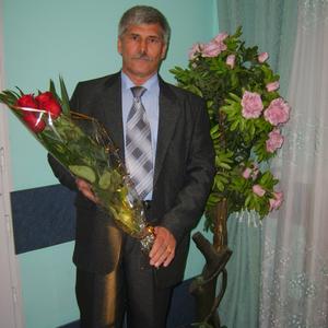 Виталий, 62 года, Новосибирск