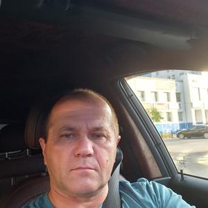 Парни в Нижневартовске: Андрей, 52 - ищет девушку из Нижневартовска