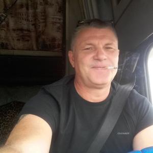 Парни в Нижнекамске: Андрей, 48 - ищет девушку из Нижнекамска