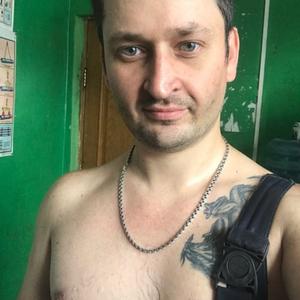 Парни в Нижневартовске: Vener, 37 - ищет девушку из Нижневартовска