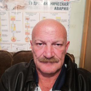 Парни в Гатчине: Андрей, 53 - ищет девушку из Гатчины
