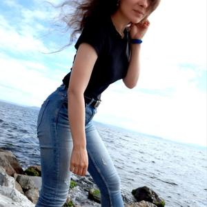 Девушки в Владивостоке: Виктория, 32 - ищет парня из Владивостока