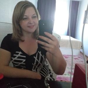 Девушки в Новокубанске: Светлана, 37 - ищет парня из Новокубанска