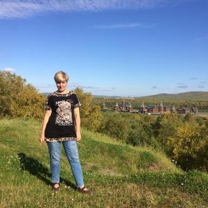 Девушки в Звенигороде: Алина, 57 - ищет парня из Звенигорода