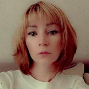 Девушки в Тольятти: Елена, 38 - ищет парня из Тольятти