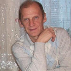 Юрий, 66 лет, Краснодар