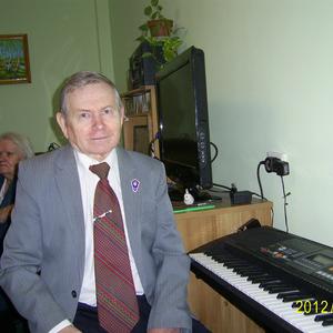 Александр, 77 лет, Новосибирск