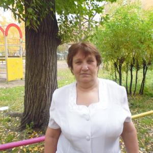 Девушки в Омске: Мария, 73 - ищет парня из Омска