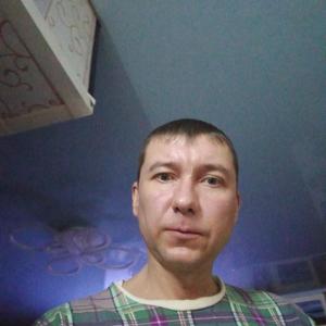 Парни в Череповце: Виталий, 39 - ищет девушку из Череповца