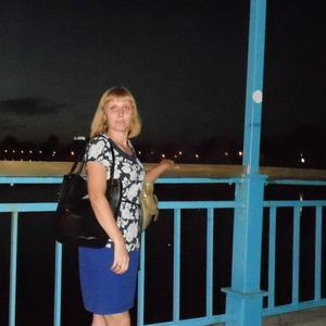 Девушки в Шелехове: Елена, 42 - ищет парня из Шелехова