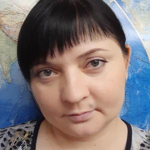 Девушки в Таганроге: Алена, 39 - ищет парня из Таганрога
