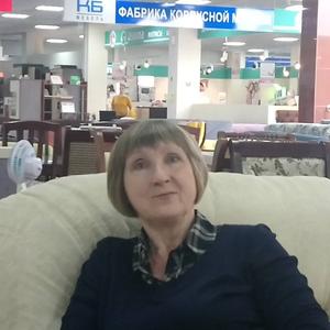 Девушки в Ижевске: Марина, 64 - ищет парня из Ижевска