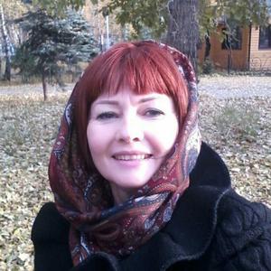 Девушки в Омске: Зоя, 58 - ищет парня из Омска