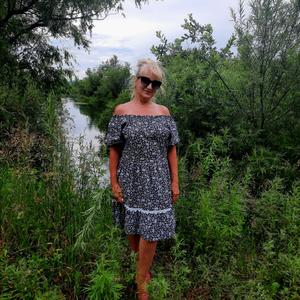 Девушки в Владивостоке: Ирина, 51 - ищет парня из Владивостока