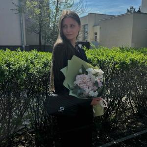 Девушки в Волгограде: Алина, 24 - ищет парня из Волгограда