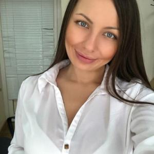 Юля, 28 лет, Москва