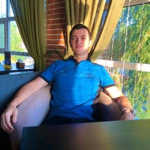 Парни в Кишиневе: Дмитрий, 28 - ищет девушку из Кишинева