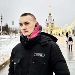 Роман, 20 лет, Москва