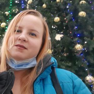 Девушки в Екатеринбурге: Алена, 27 - ищет парня из Екатеринбурга