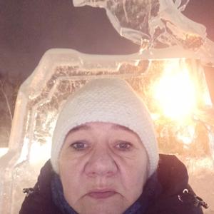 Девушки в Ижевске: Марина, 59 - ищет парня из Ижевска