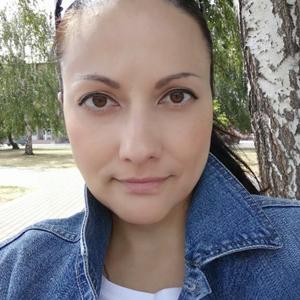 Девушки в Тольятти: Елена, 45 - ищет парня из Тольятти