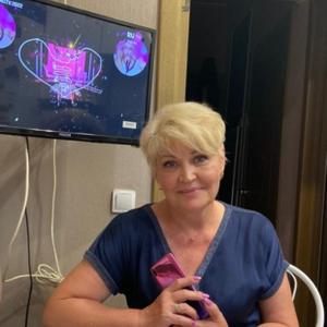Девушки в Новокузнецке: Наталья Шавырина, 61 - ищет парня из Новокузнецка