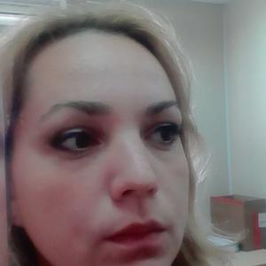 Девушки в Челябинске: Лина, 43 - ищет парня из Челябинска