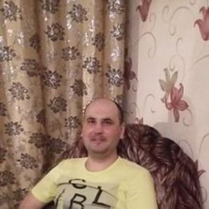 Парни в Твери: Юрий, 39 - ищет девушку из Твери