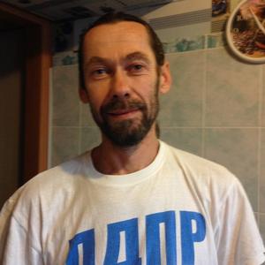 Парни в Камышине: Петр Иванович, 50 - ищет девушку из Камышина