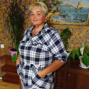 Девушки в Перми: Елена, 49 - ищет парня из Перми
