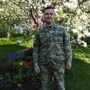 Парни в Ижевске: Антон, 43 - ищет девушку из Ижевска