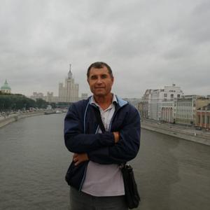 Парни в Тольятти: Андрей, 61 - ищет девушку из Тольятти