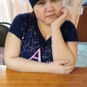 Девушки в Азнакаево: Лейсан, 34 - ищет парня из Азнакаево