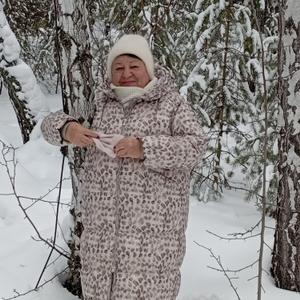 Девушки в Омске: Ольга, 75 - ищет парня из Омска