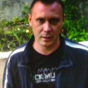Парни в Ижевске: Рус, 43 - ищет девушку из Ижевска