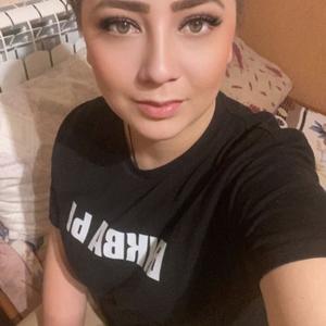 Девушки в Оренбурге: Елена, 27 - ищет парня из Оренбурга