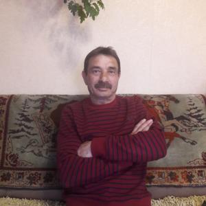 Виктор, 65 лет, Иркутск