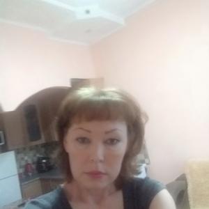 Девушки в Улан-Удэ: Галина, 49 - ищет парня из Улан-Удэ