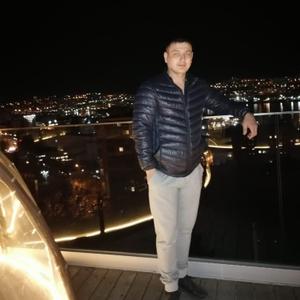 Парни в Владивостоке: Дилшод, 35 - ищет девушку из Владивостока