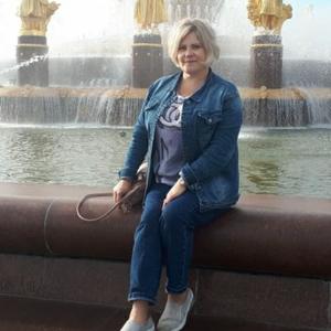 Девушки в Улан-Удэ: Елена Северина, 52 - ищет парня из Улан-Удэ