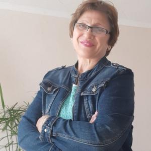 Девушки в Амурске: Елена Посух, 63 - ищет парня из Амурска