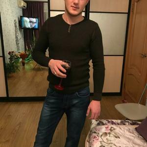 Парни в Пскове: Кирилл, 28 - ищет девушку из Пскова