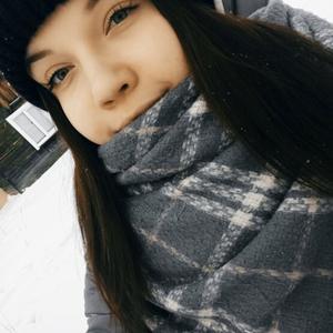 Девушки в Лесосибирске: Надя, 20 - ищет парня из Лесосибирска